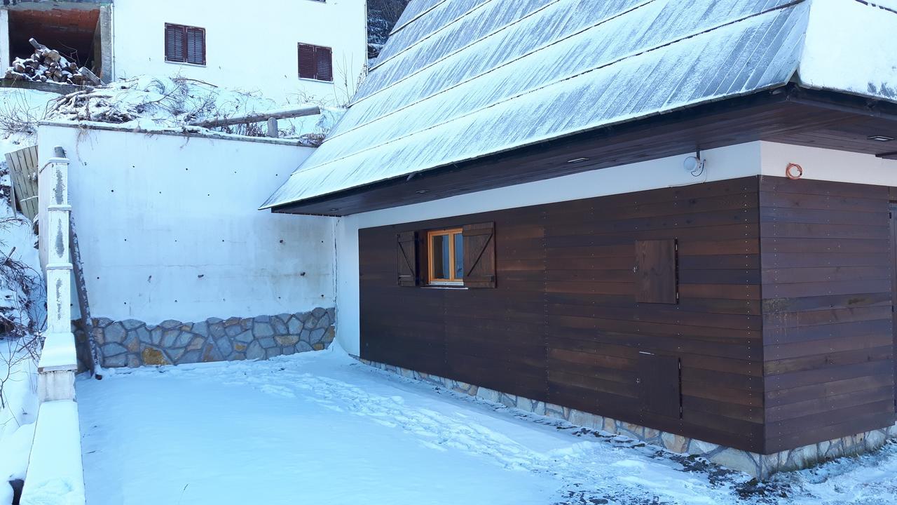 Holiday Home Elena โคเปานิก ภายนอก รูปภาพ